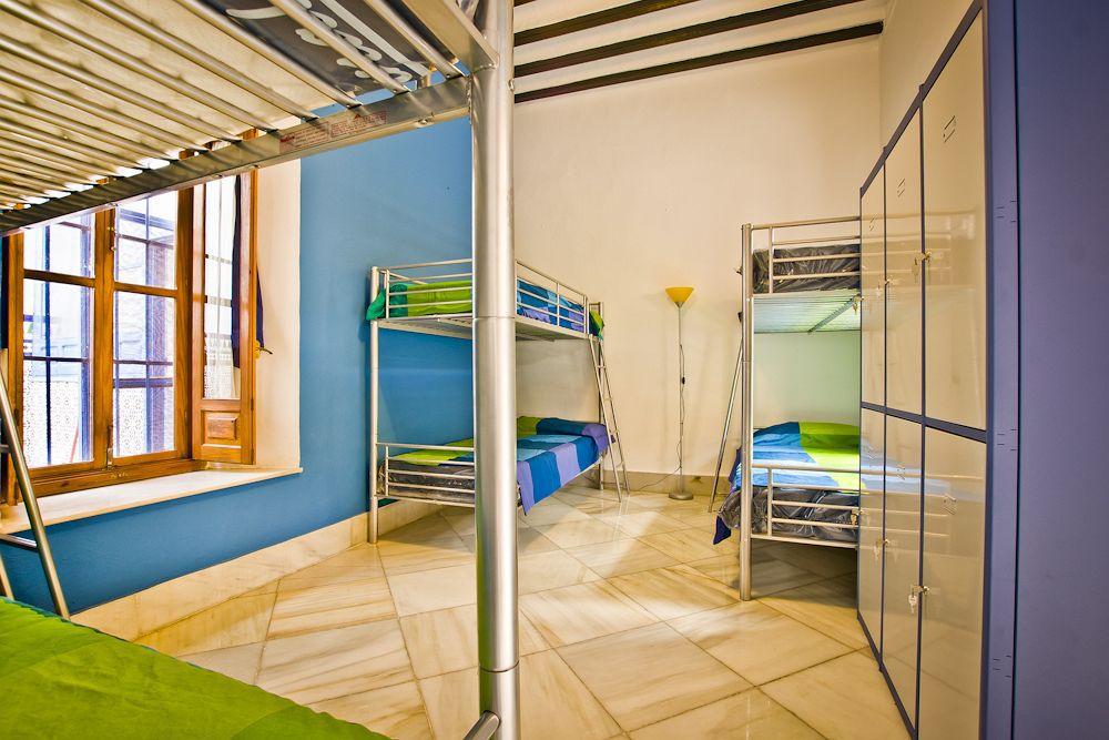 Hostel Trotamundos Севилья Экстерьер фото
