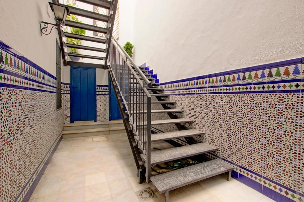 Hostel Trotamundos Севилья Экстерьер фото