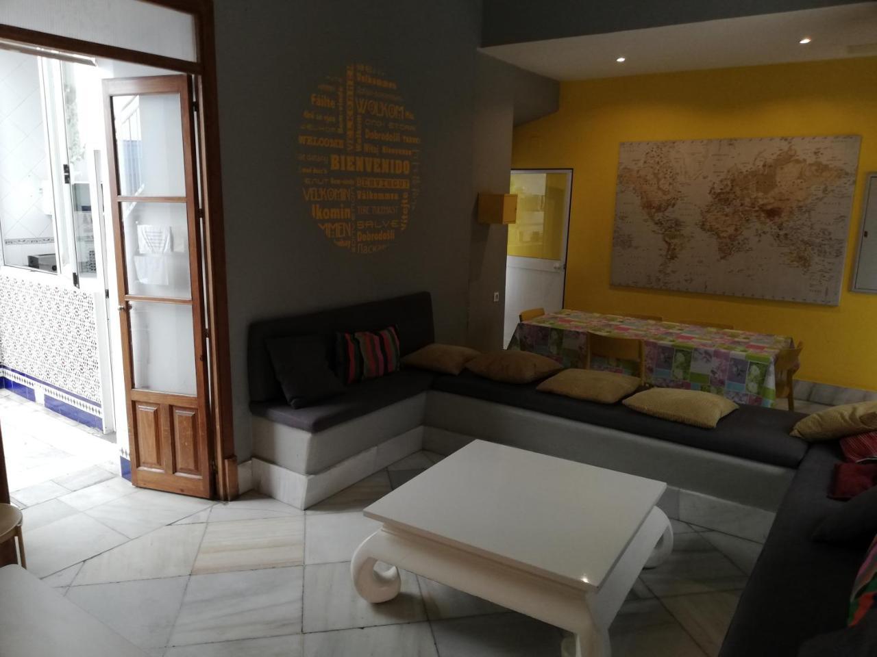 Hostel Trotamundos Севилья Экстерьер фото