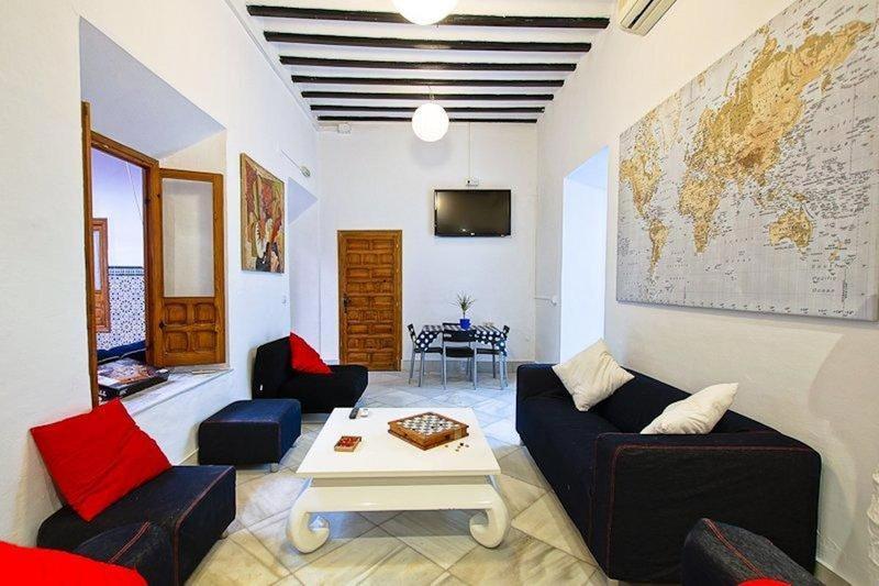 Hostel Trotamundos Севилья Экстерьер фото